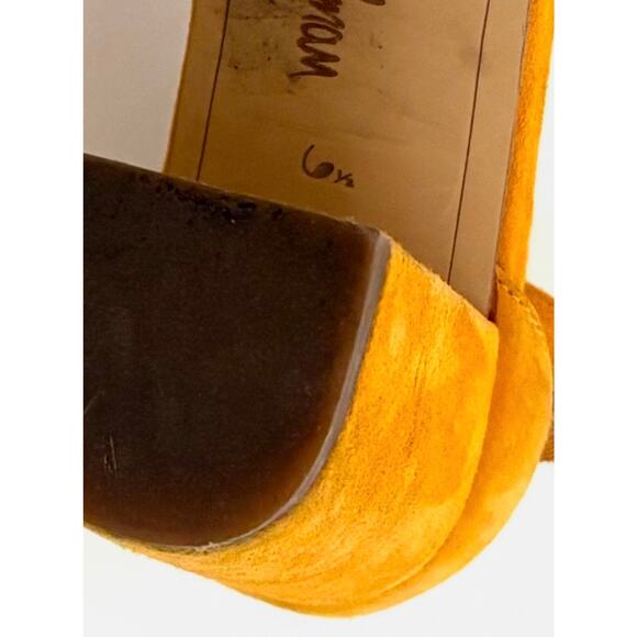 Sam Edelman Sandals, Mustard Yellow Suede Heels, Size 6.5 - Picture 3 of 9